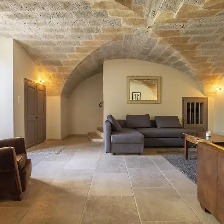 La Baronne Villa *